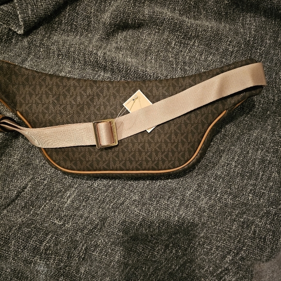 Michael kor's Belt bag - Picture 4 of 4